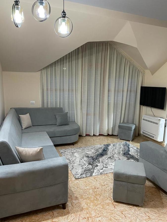 Maison Centre Shkoder Bagian luar foto