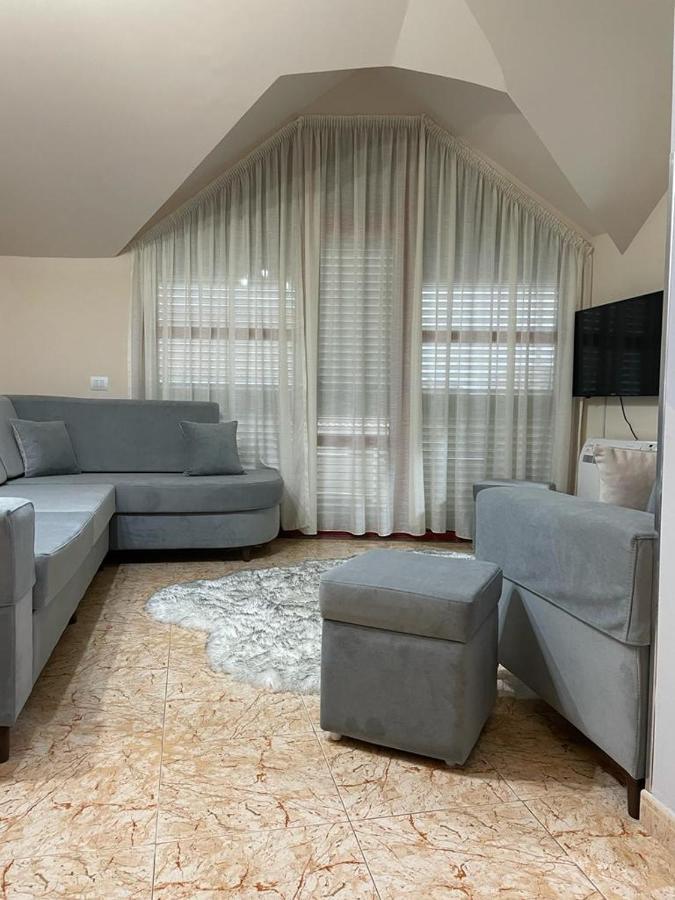 Maison Centre Shkoder Bagian luar foto
