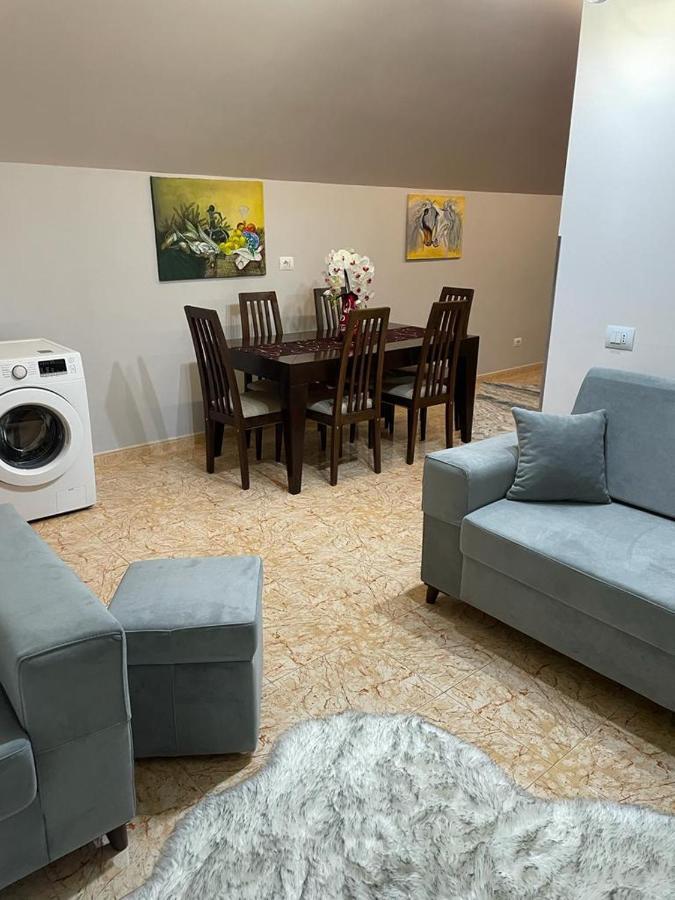 Maison Centre Shkoder Bagian luar foto