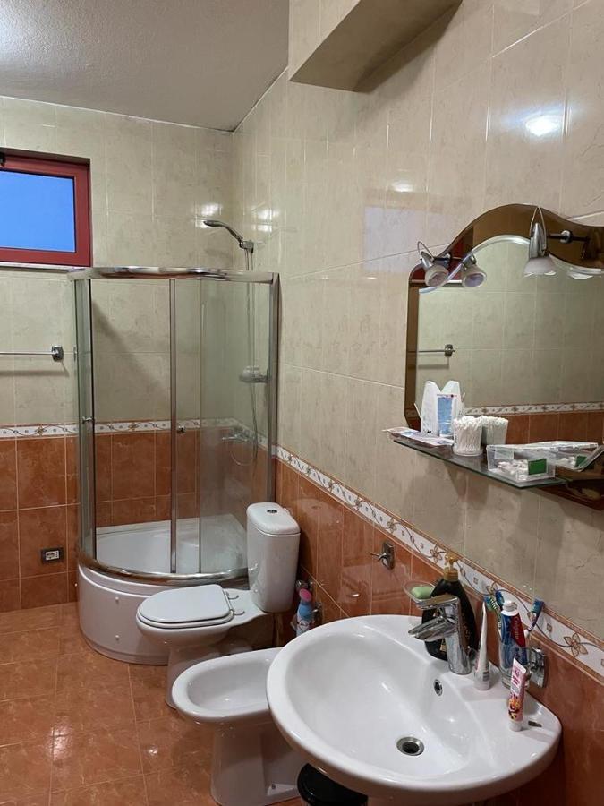 Maison Centre Shkoder Bagian luar foto
