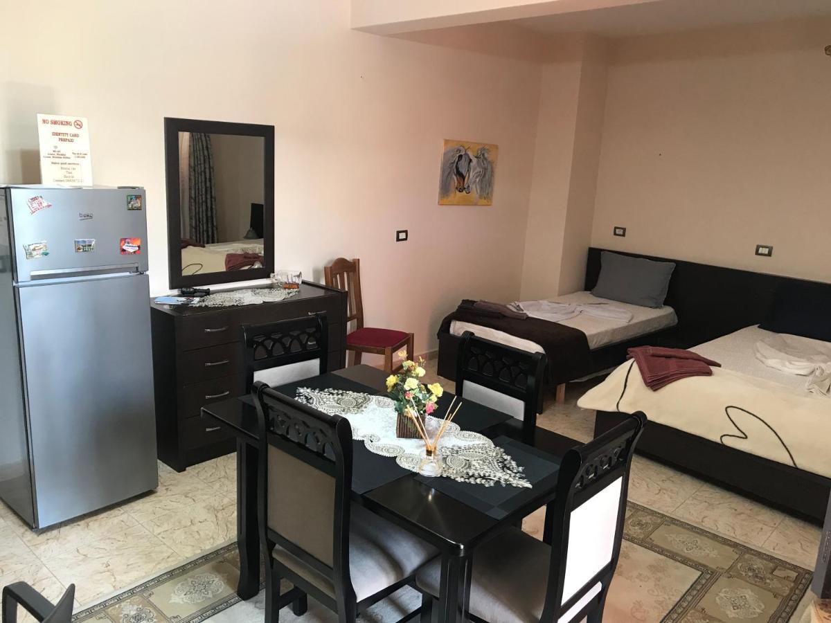 Maison Centre Shkoder Bagian luar foto