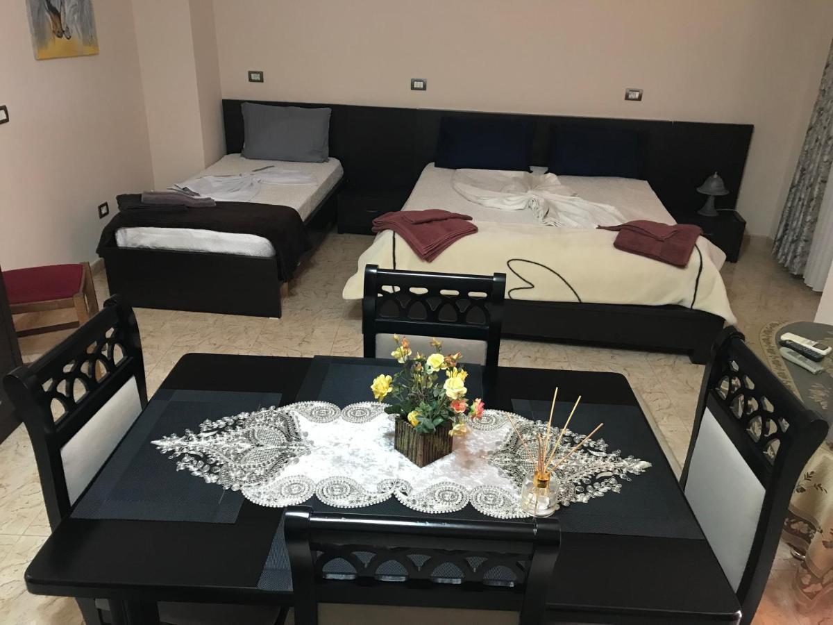 Maison Centre Shkoder Bagian luar foto