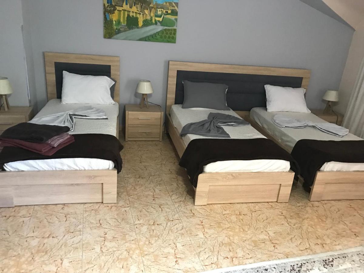 Maison Centre Shkoder Bagian luar foto