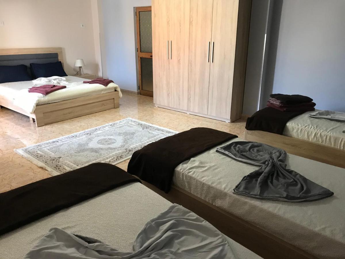 Maison Centre Shkoder Bagian luar foto